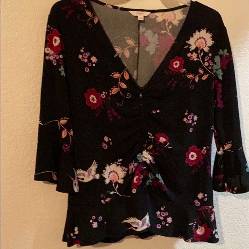 3/4 sleeve top by Candies size Medium